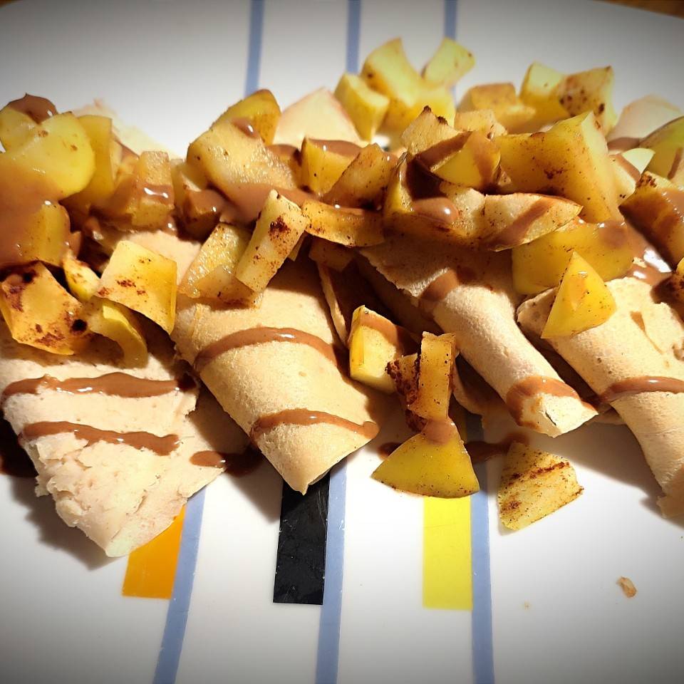 Crêpes 3 en 1: proteicos, probióticos y ricos en omega 3 con manzana asada Crêpes 3 en 1: proteicos, probióticos y ricos en omega 3 con manzana asada