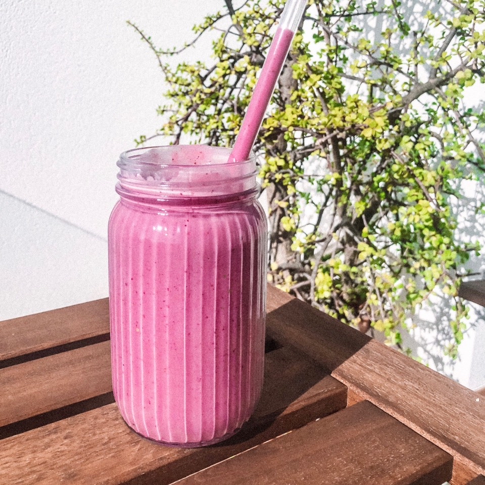 batido frutos rojos proteico batido frutos rojos proteico