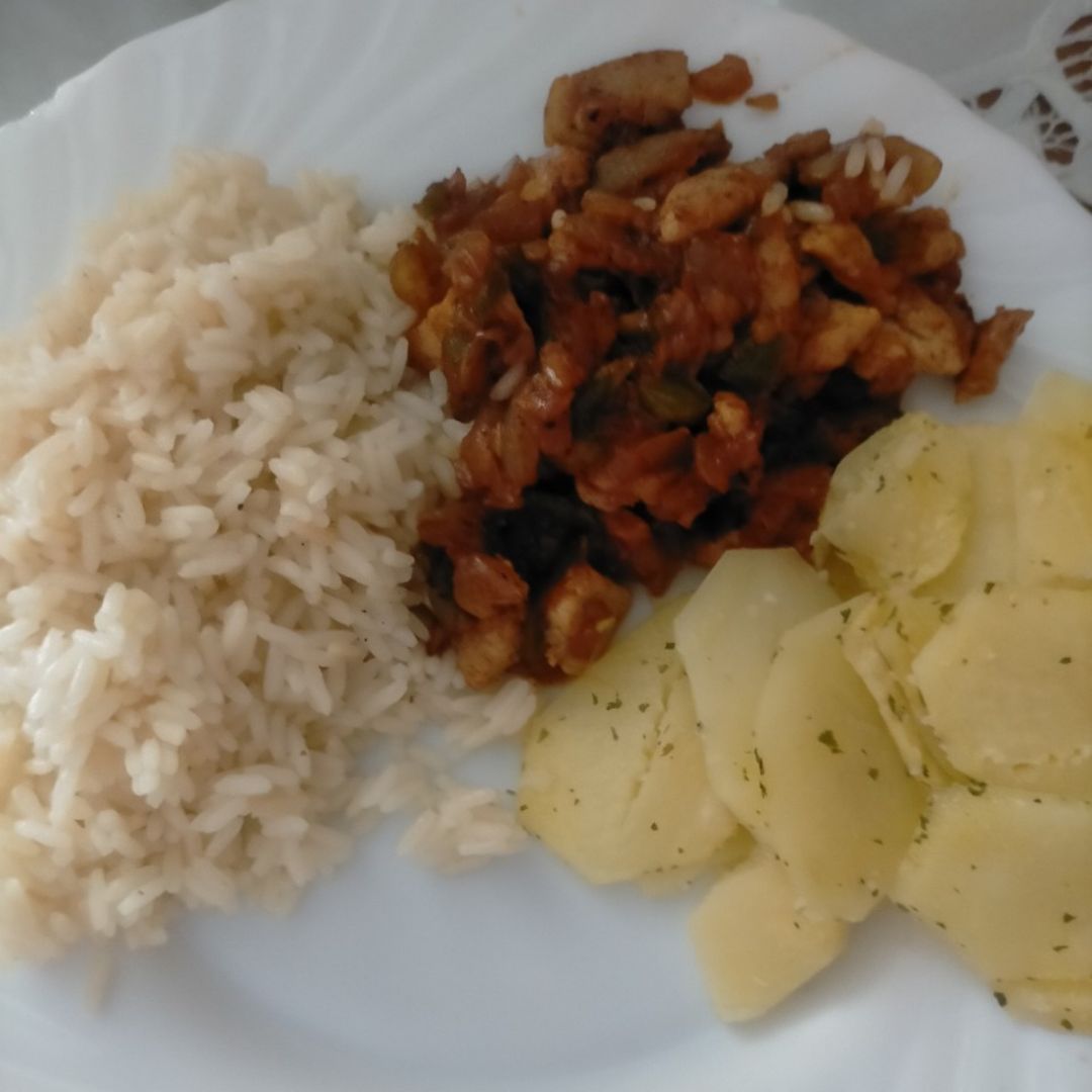 Arroz con lomo y verduras 