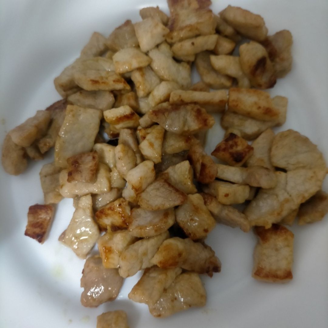 Arroz con lomo y verduras  Paso 1