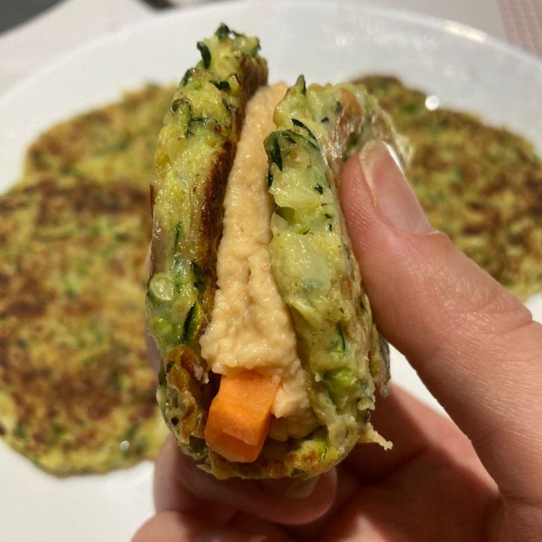 Tortitas/arepitas de calabacín y cebolla Tortitas/arepitas de calabacín y cebolla