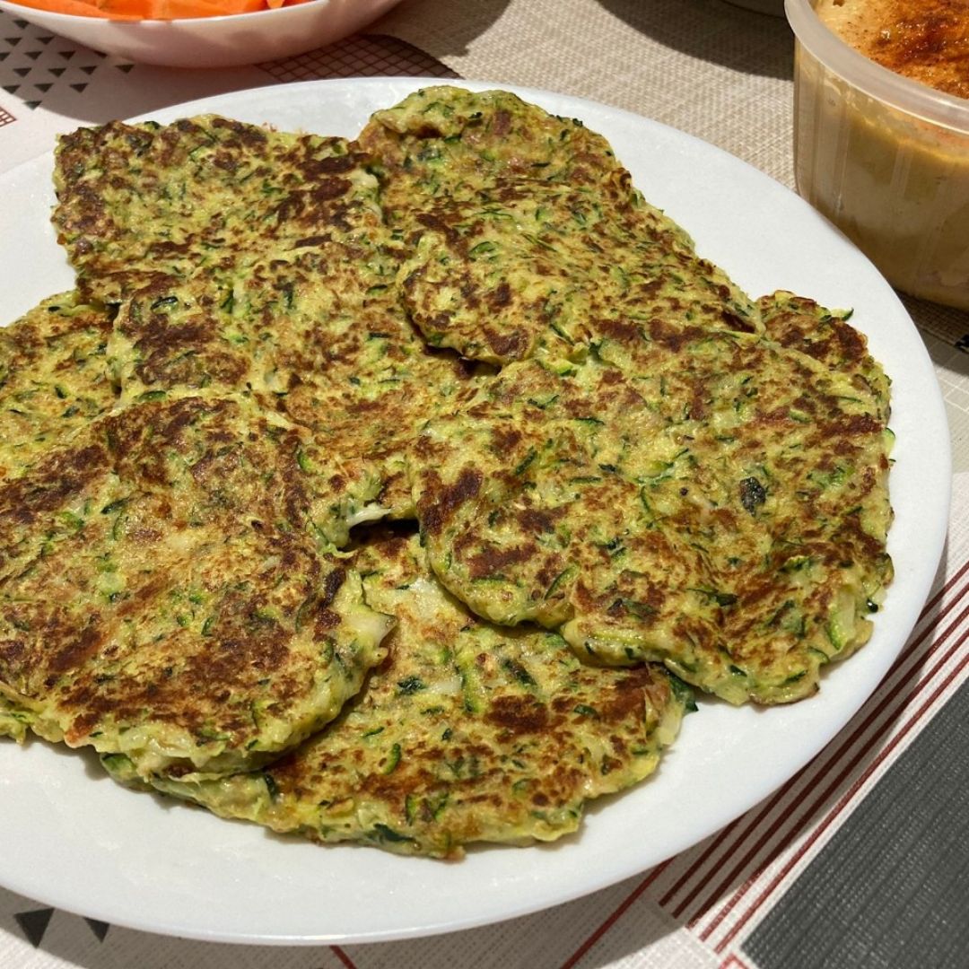 Tortitas/arepitas de calabacín y cebolla Paso 5 Tortitas/arepitas de calabacín y cebolla Paso 5