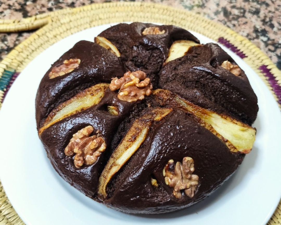 Bizcocho con pera y nueces hecho en air fryer Bizcocho con pera y nueces hecho en air fryer