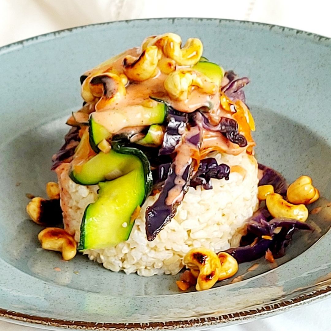 Arroz integral con verduras, anacardos y vinagreta de fresas Paso 6 Arroz integral con verduras, anacardos y vinagreta de fresas Paso 6