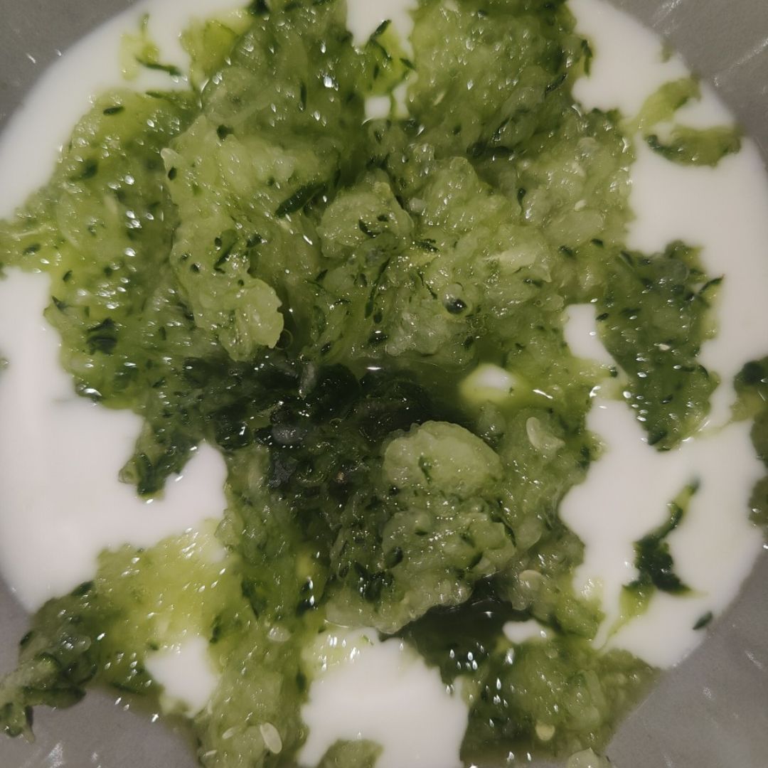 Milanesa de coliflor con salsa Tzatziki 🥒 Paso 2 Milanesa de coliflor con salsa Tzatziki 🥒 Paso 2
