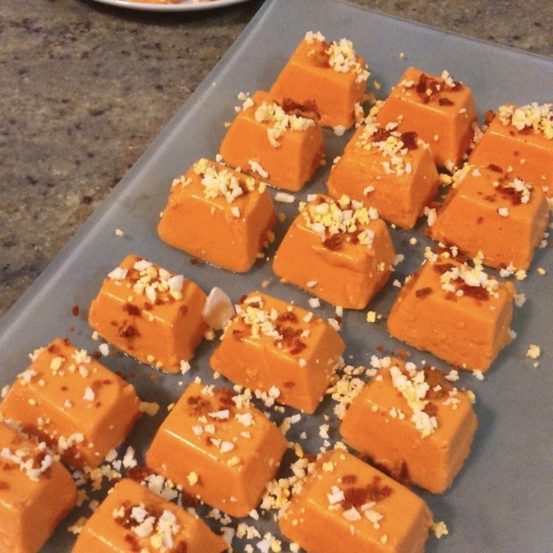 Bombones de salmorejo Bombones de salmorejo