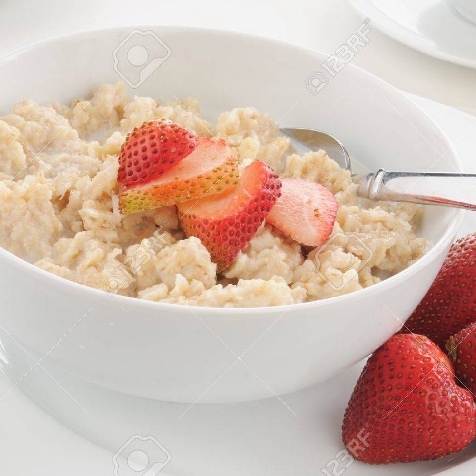 Avena con leche y Fresas Avena con leche y Fresas