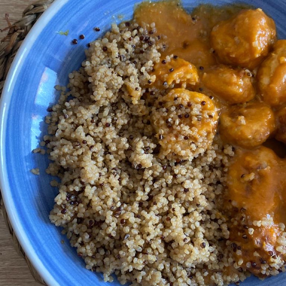 Albóndigas tailandesas con quinoa Albóndigas tailandesas con quinoa