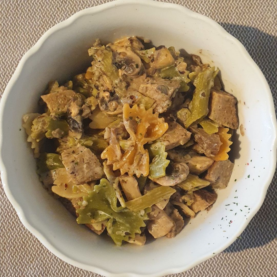 Pasta carbonara con seitán Pasta carbonara con seitán
