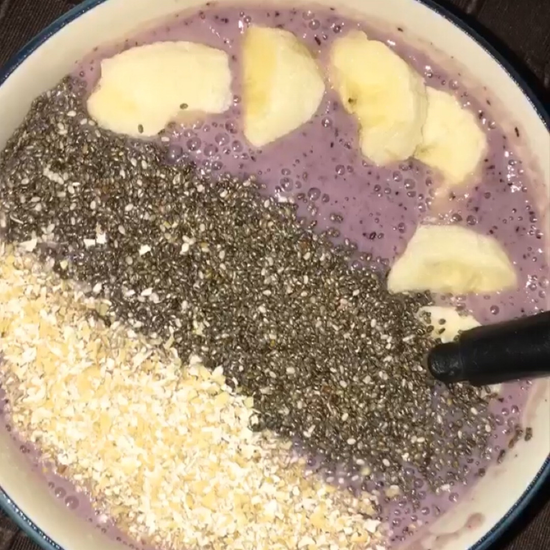batido con semillas de chia y avena batido con semillas de chia y avena