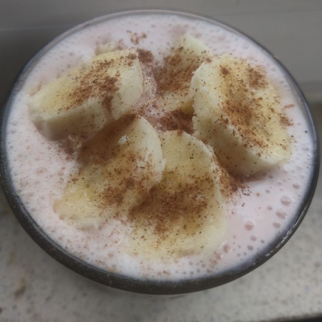 Yogur de plátano y fresas 