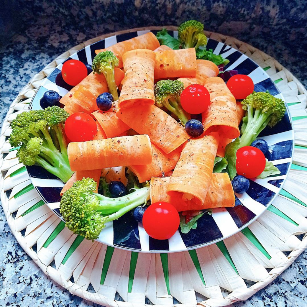 Rollitos de boniato 🍠 rellenos de ensalada de 🥭🍅🥑🫑🧀🌶️🌶️🌶️ Rollitos de boniato 🍠 rellenos de ensalada de 🥭🍅🥑🫑🧀🌶️🌶️🌶️