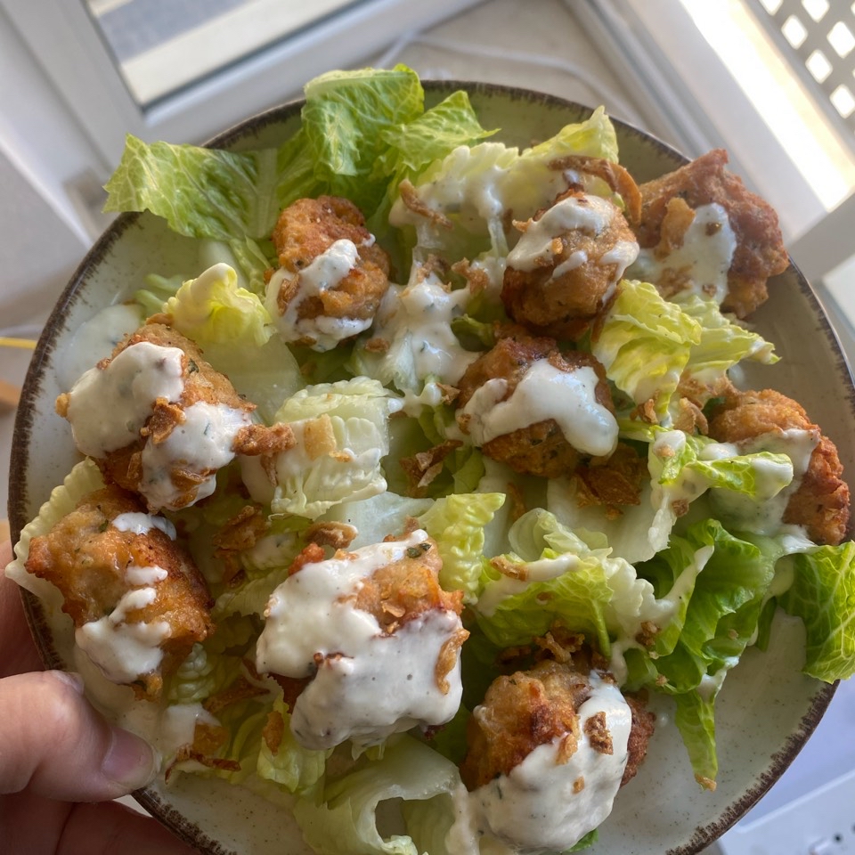 Albóndigas griegas con salsa de yogur