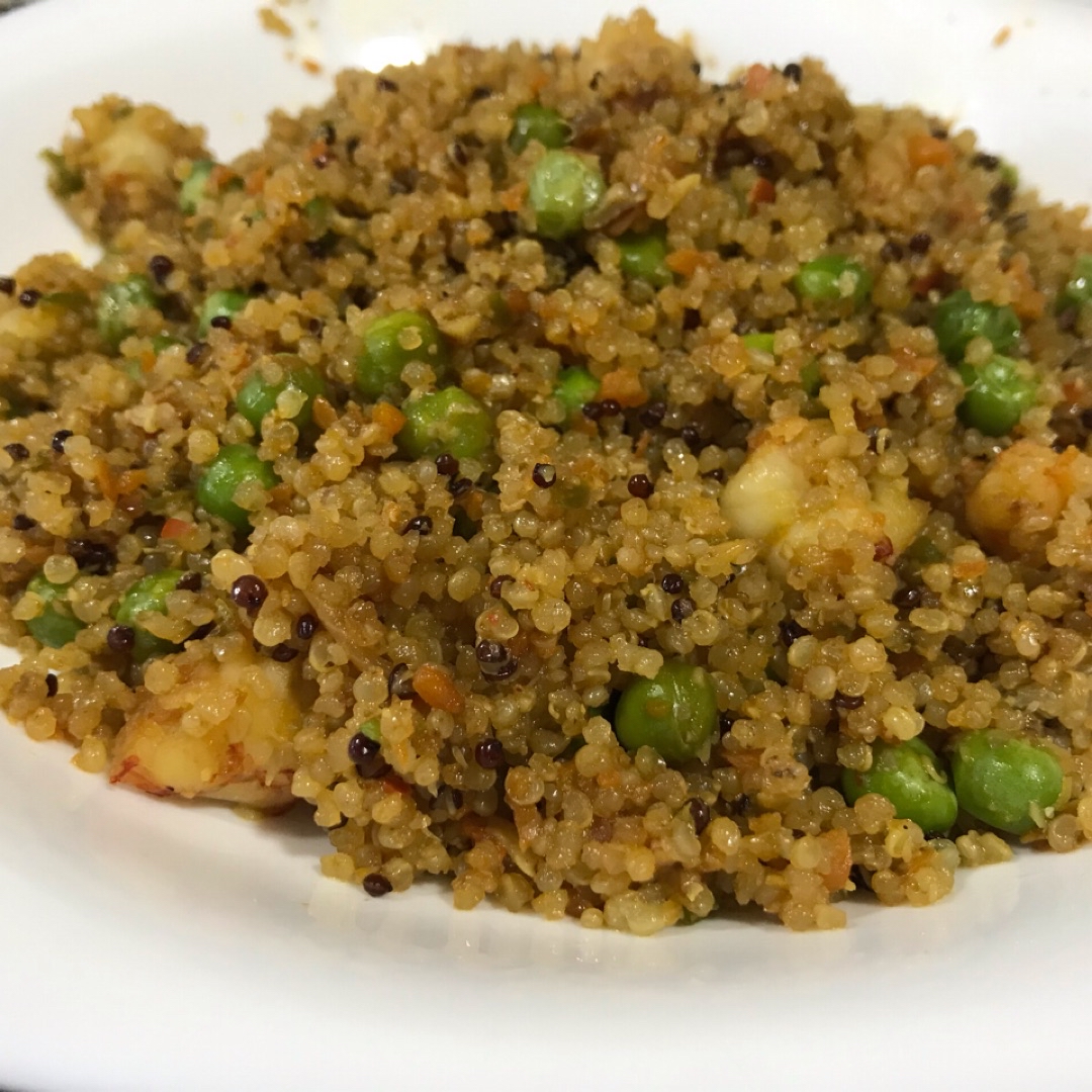 Quinoa con verduras y gambas