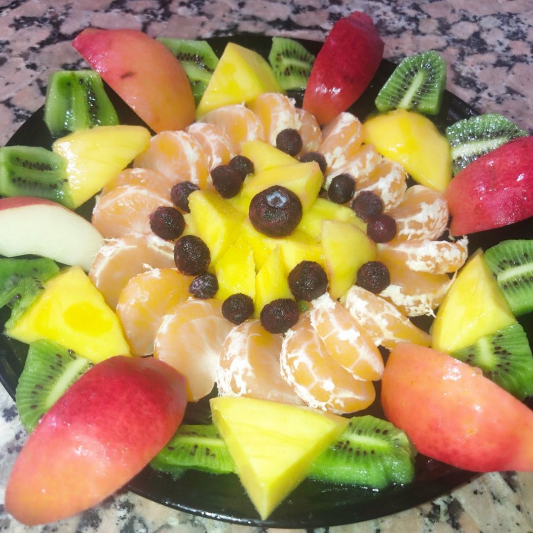 Combinado de frutas 🥝🥭🍐🍊 Combinado de frutas 🥝🥭🍐🍊
