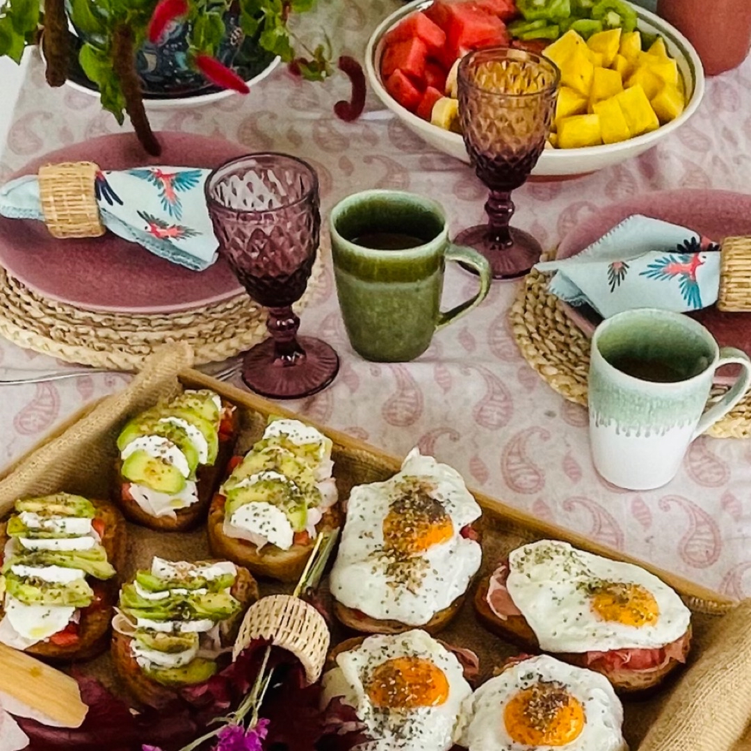 Desayuno familiar Desayuno familiar