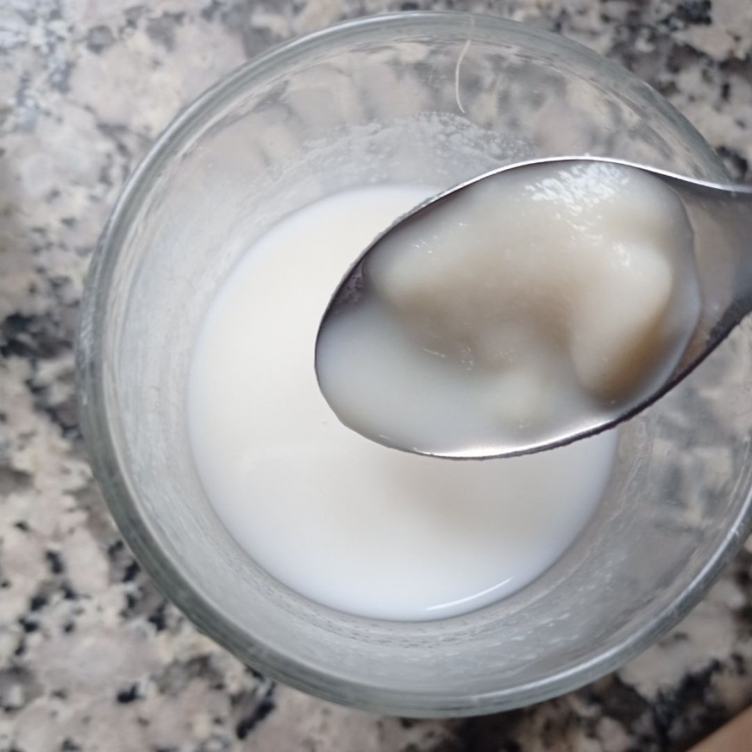 Pannacotta vegana de coco 🥥🫙 con vainilla y cardamomo 😍 Paso 2 Pannacotta vegana de coco 🥥🫙 con vainilla y cardamomo 😍 Paso 2
