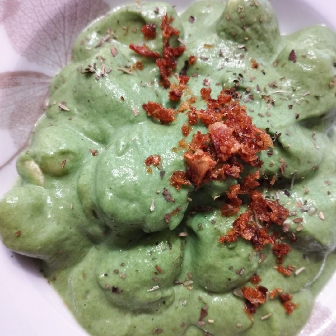 🍽️ Ñoquis con pechuga en salsa de espinacas y aguacates🥑 Paso 4