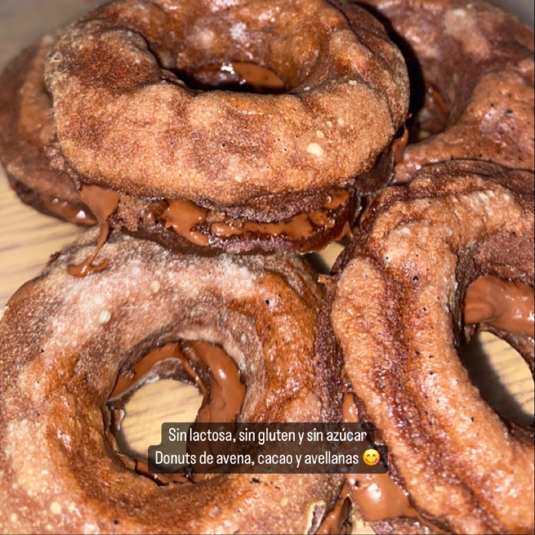 DONUTS DE AVENA, CACAO Y AVELLANA.