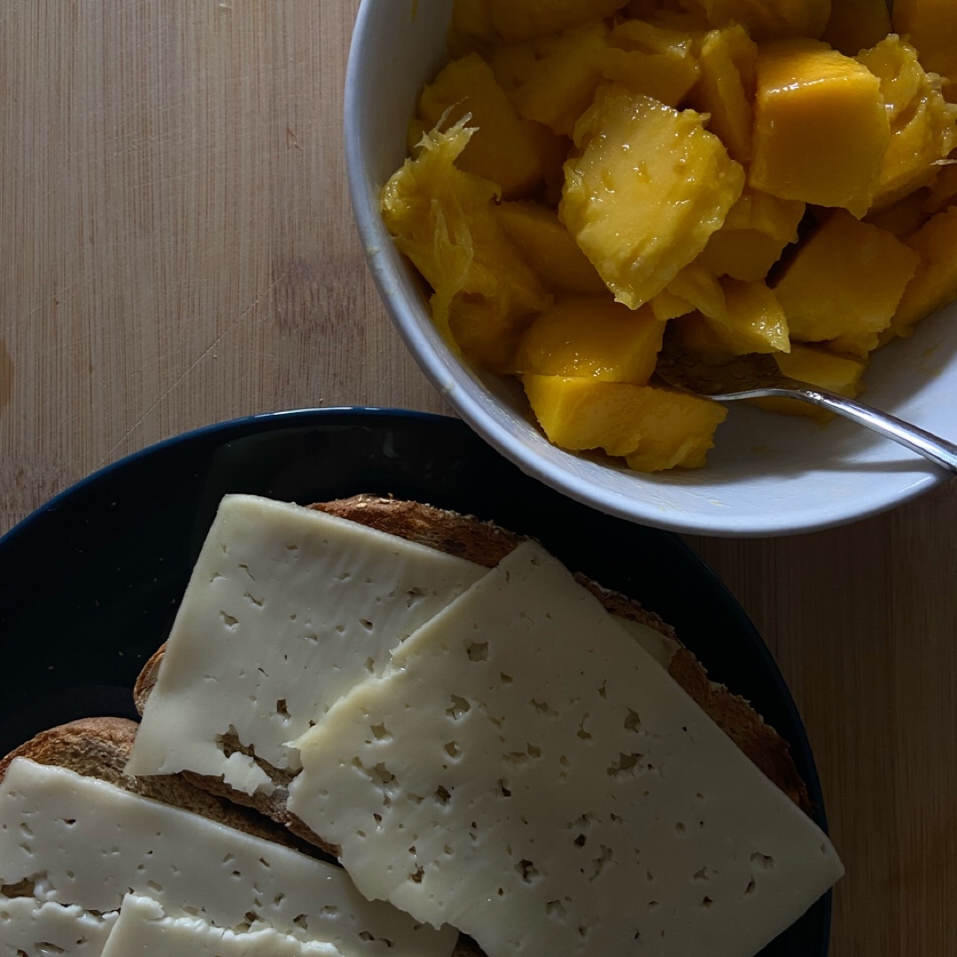 Tostadas de Avena con Queso y AOVE