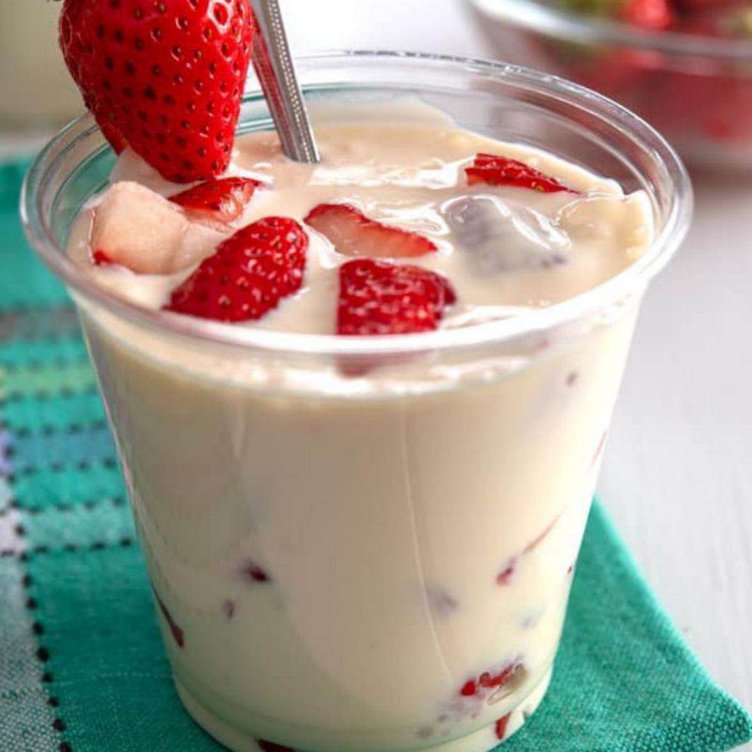 Fresas con crema con 3 ingredientes!! Paso 1 Fresas con crema con 3 ingredientes!! Paso 1