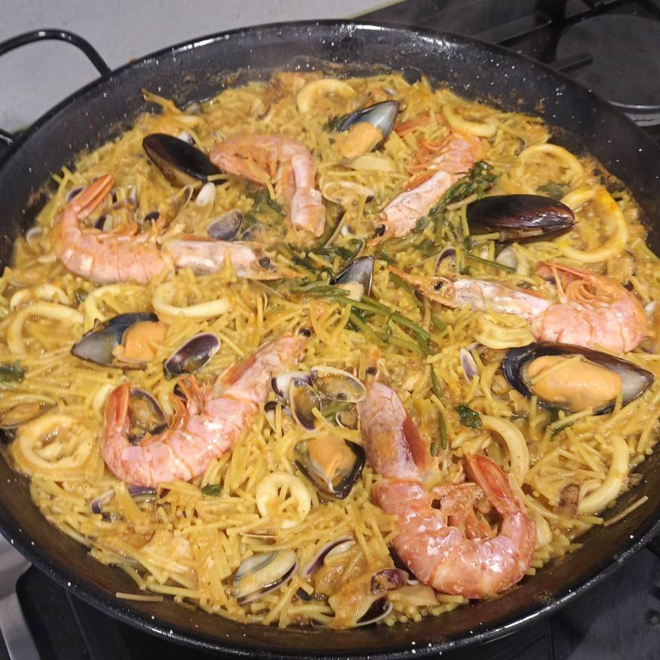 Prepara una fideua rápida y llena de sabor Prepara una fideua rápida y llena de sabor