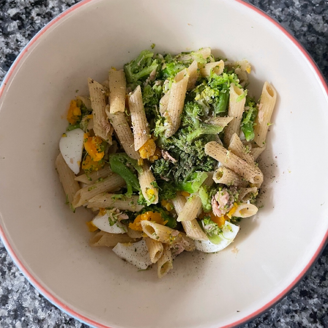 ensalada de pasta con brócoli. 🥦 ensalada de pasta con brócoli. 🥦
